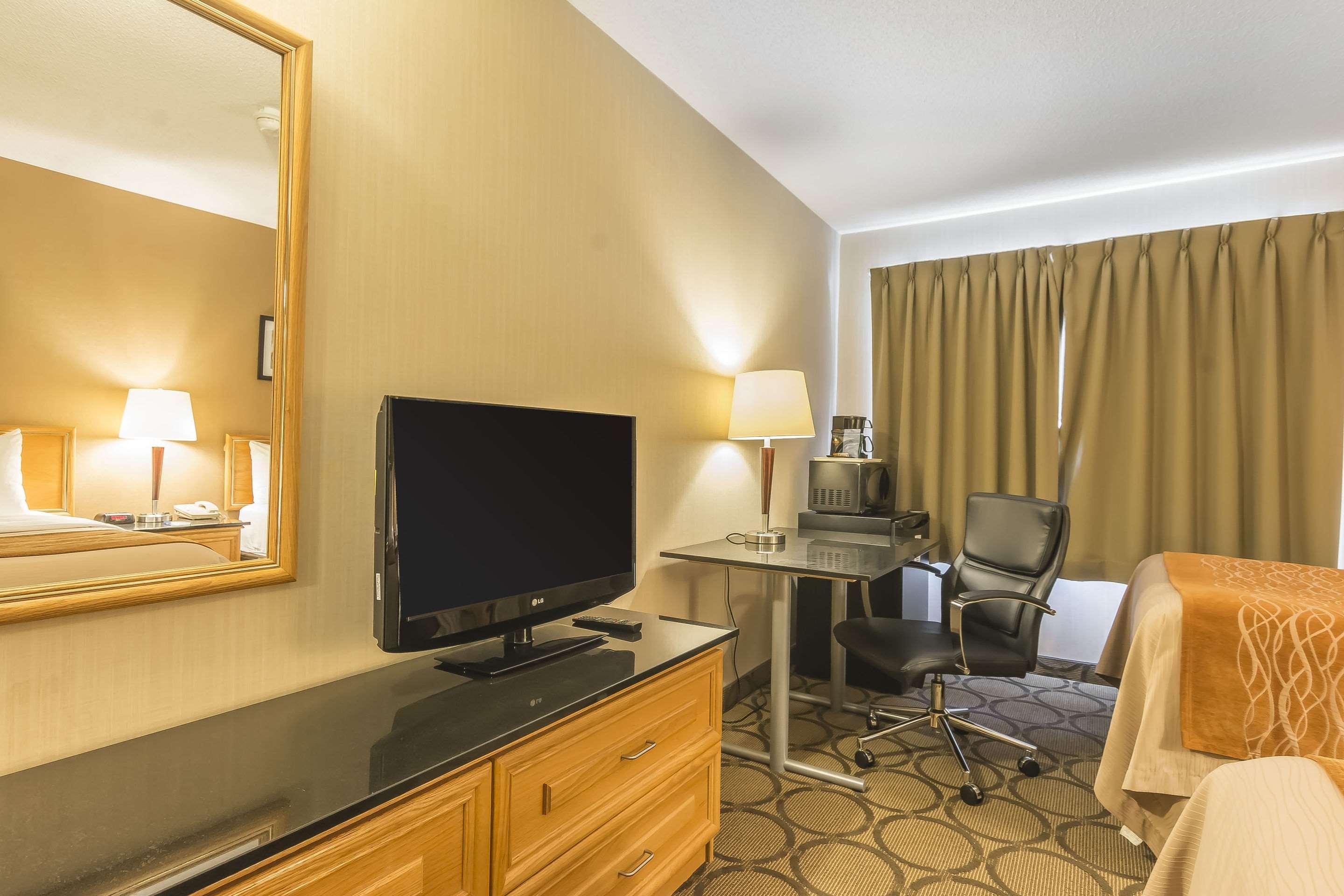 Comfort Inn Cobourg Exteriör bild
