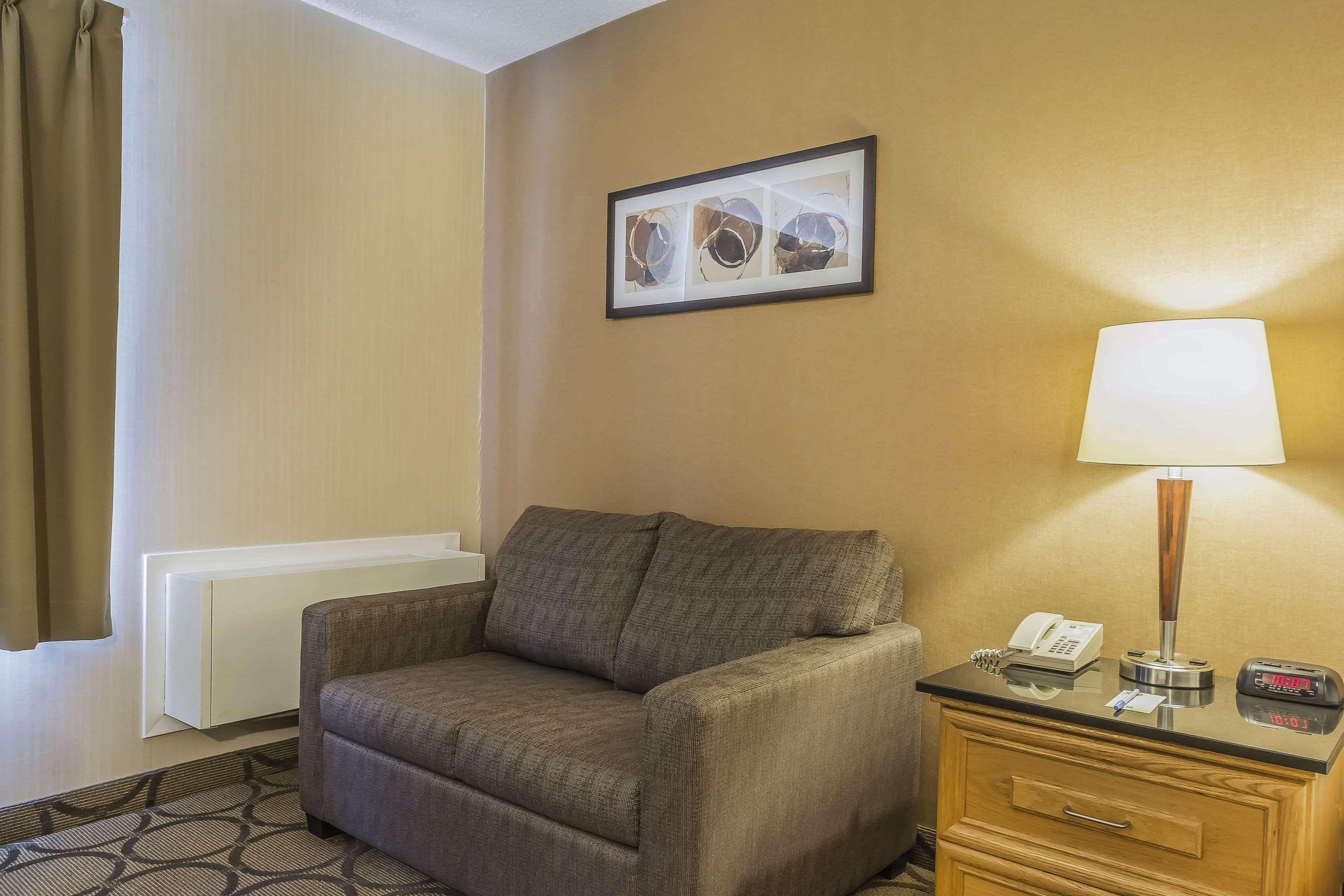 Comfort Inn Cobourg Exteriör bild