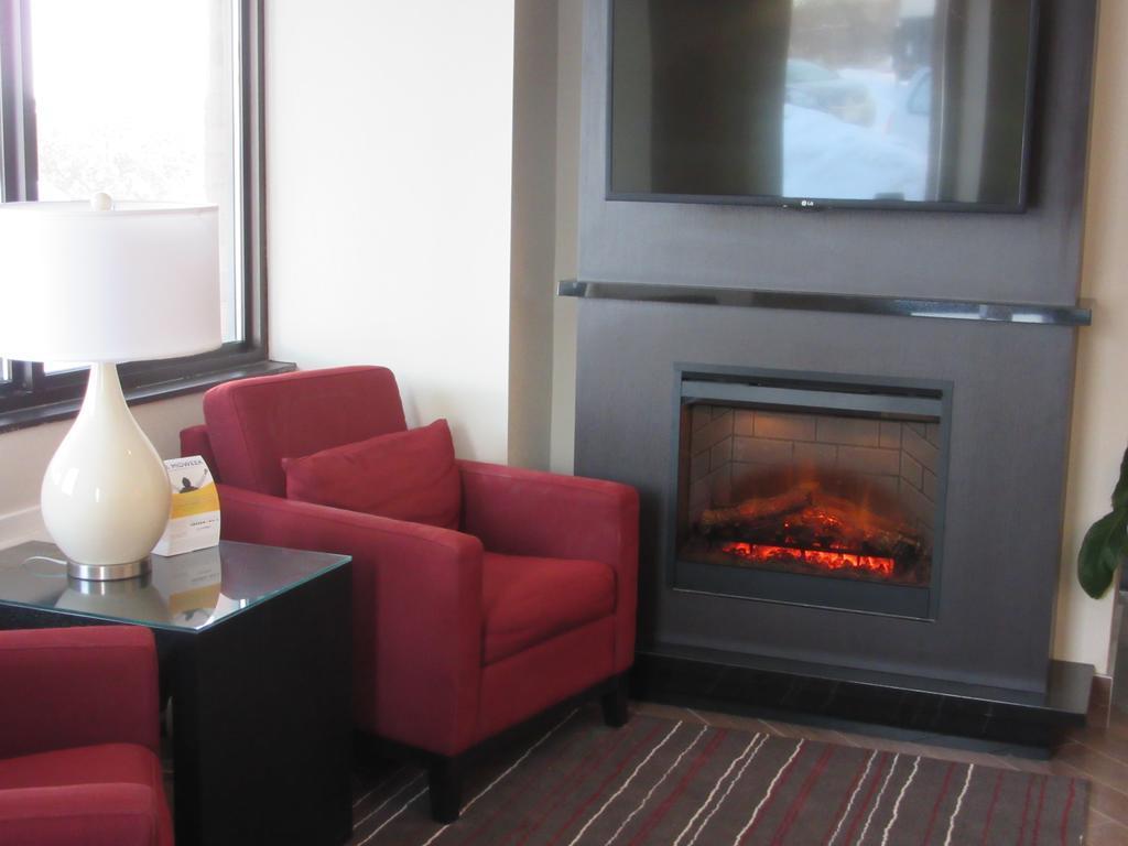 Comfort Inn Cobourg Exteriör bild