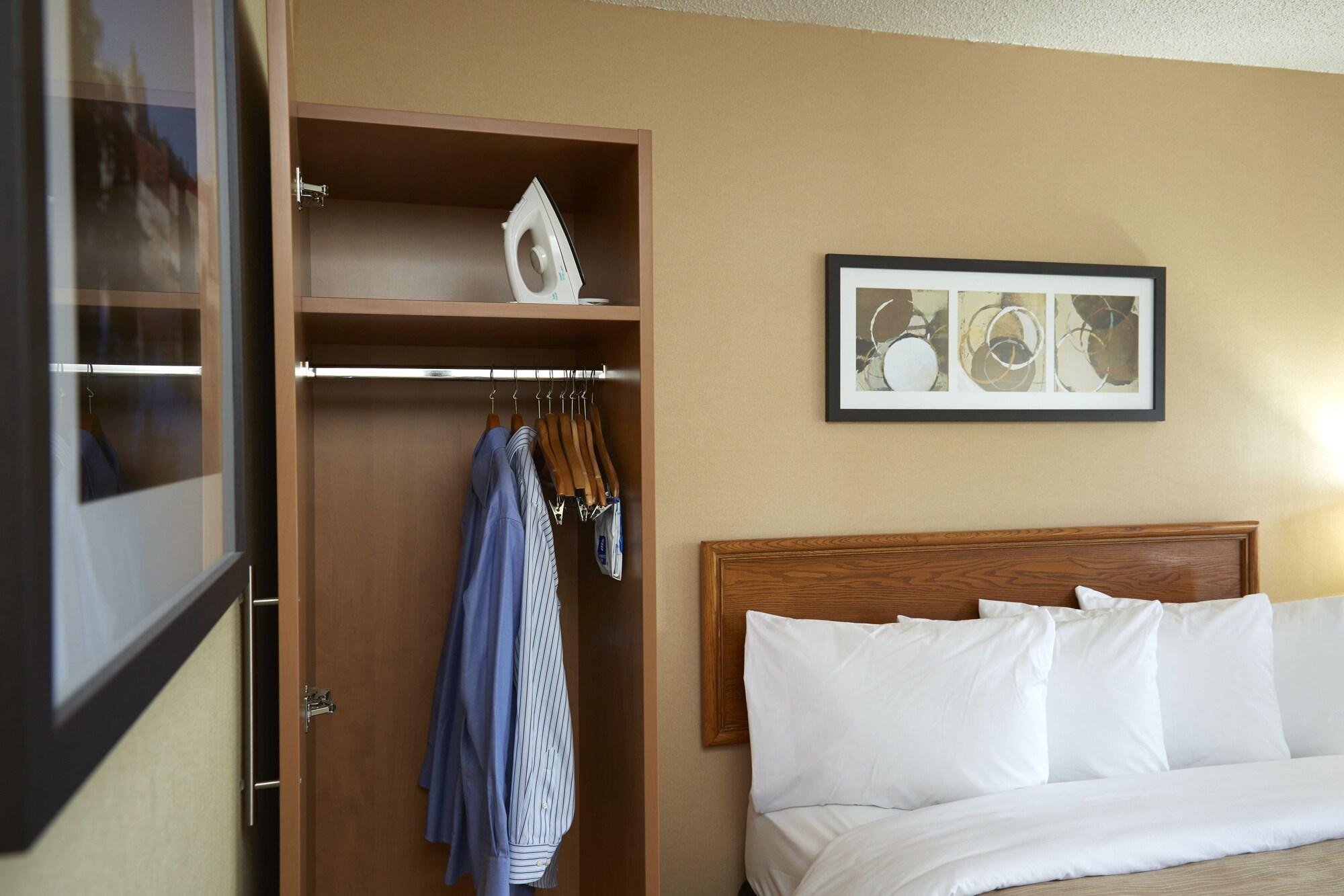 Comfort Inn Cobourg Exteriör bild